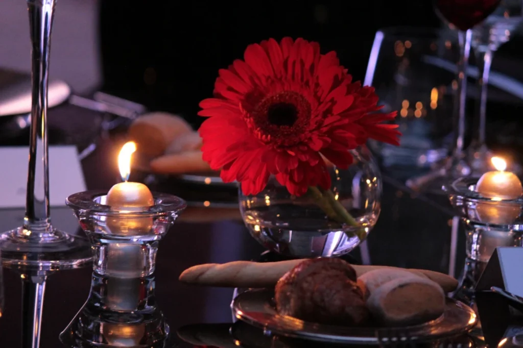 floral arrangement dinner